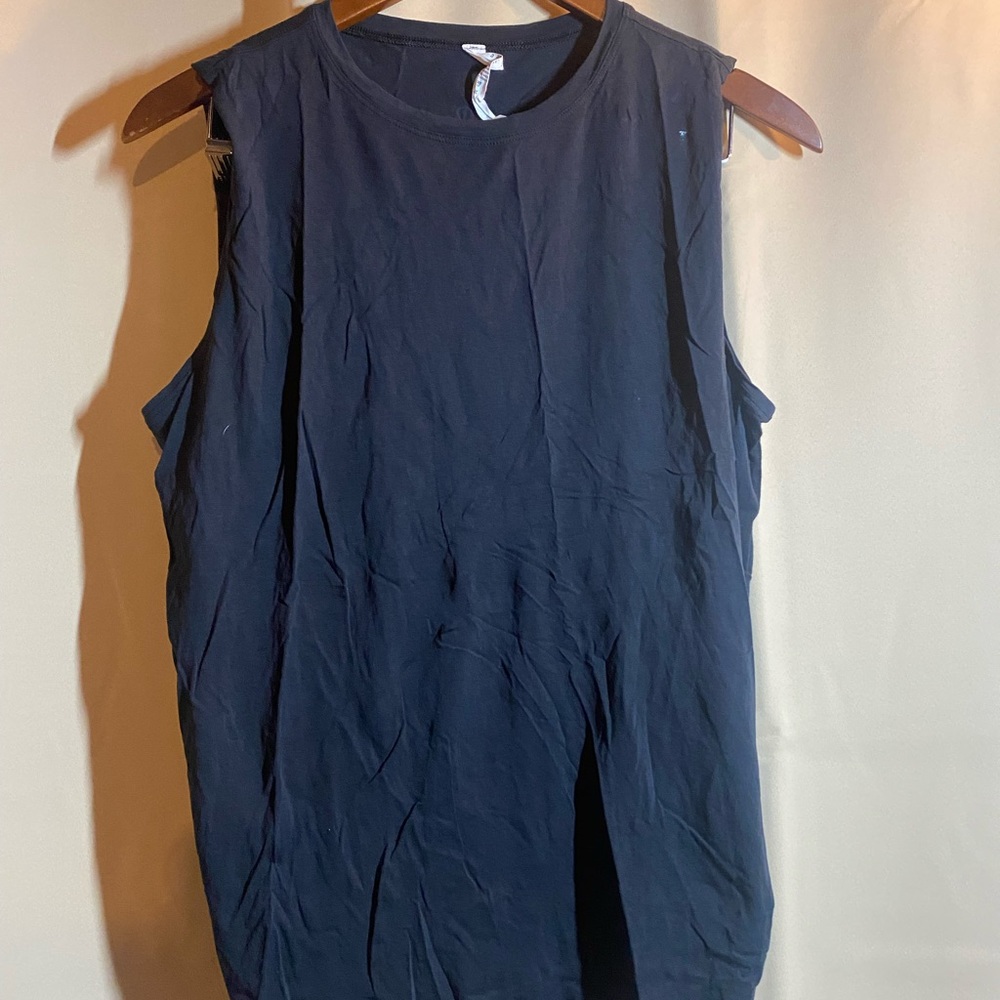 Lululemon top